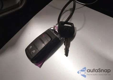 2021 Ram 2500 Tradesman 4X4 6'4 Box z USA, uszkodzony, nr VIN 3C6UR5CJ3MG610492